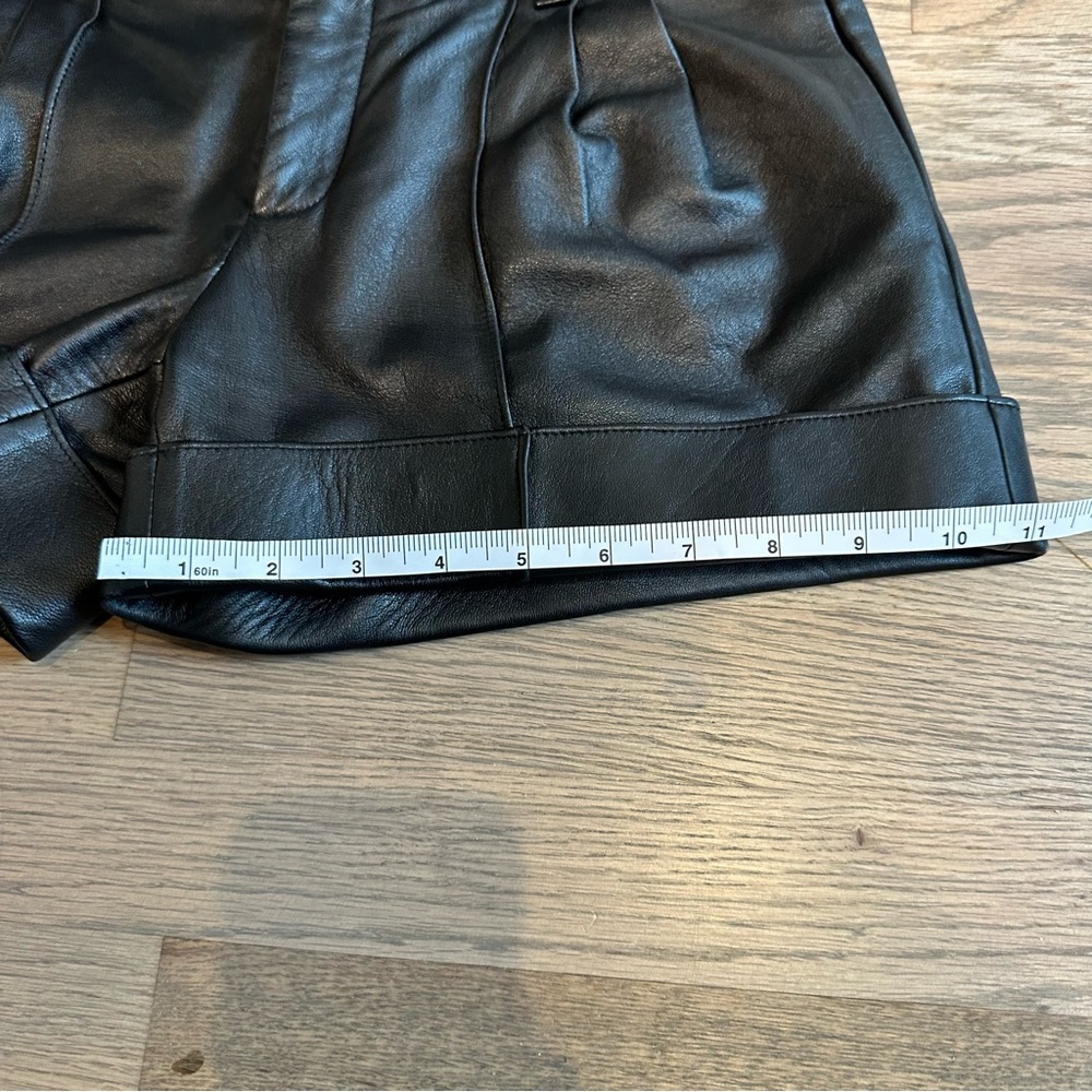 Haute Hippie Genuine Leather Cuffed Women’s Shorts - Picture 7 of 10